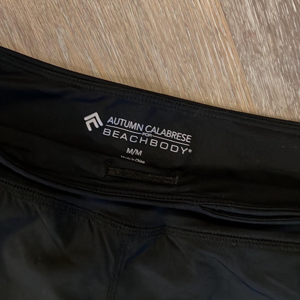 Workout shorts - Picture 2 of 5